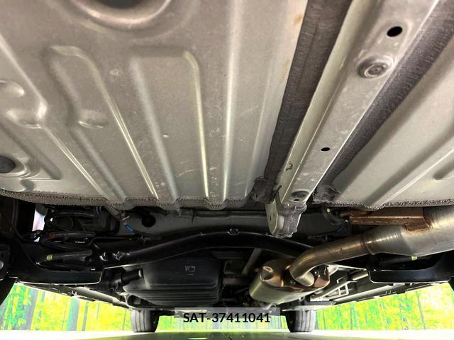 Toyota VOXY 2023-07 8873018-18