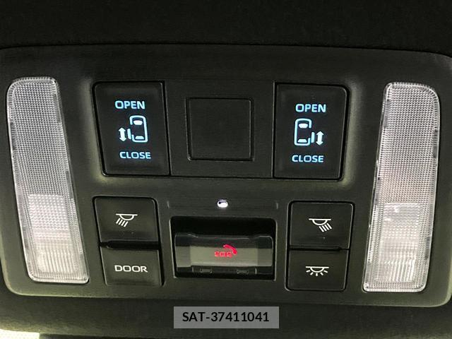 Toyota VOXY 2023-07 8873018-3