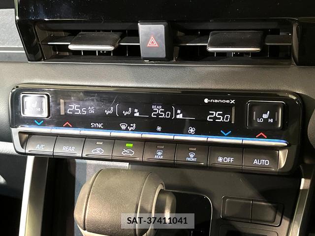 Toyota VOXY 2023-07 8873018-6