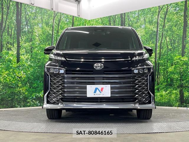 Toyota VOXY 2023-08 8873034-13