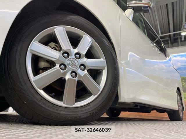 Toyota VOXY 2009-09 8873069-14