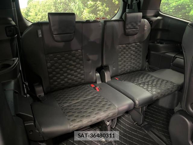 Toyota VOXY 2025-05 8873228-10