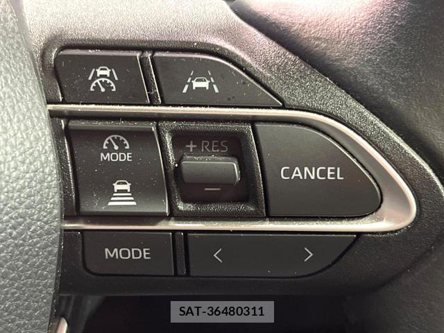 Toyota VOXY 2025-05 8873228-5