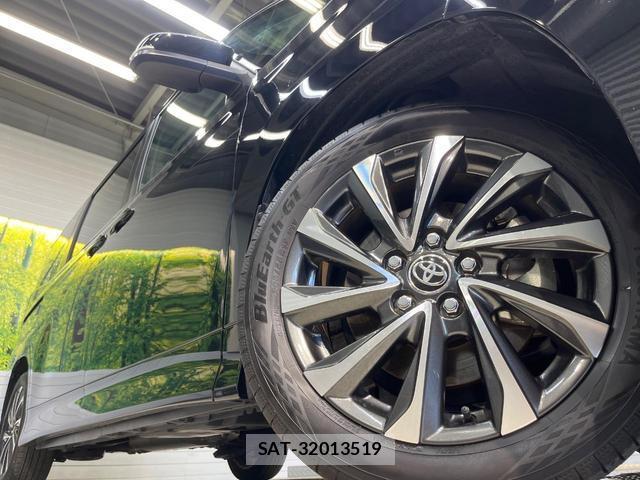 Toyota VOXY 2024-01 8873355-12