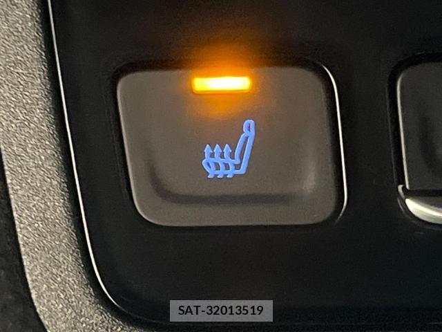 Toyota VOXY 2024-01 8873355-4