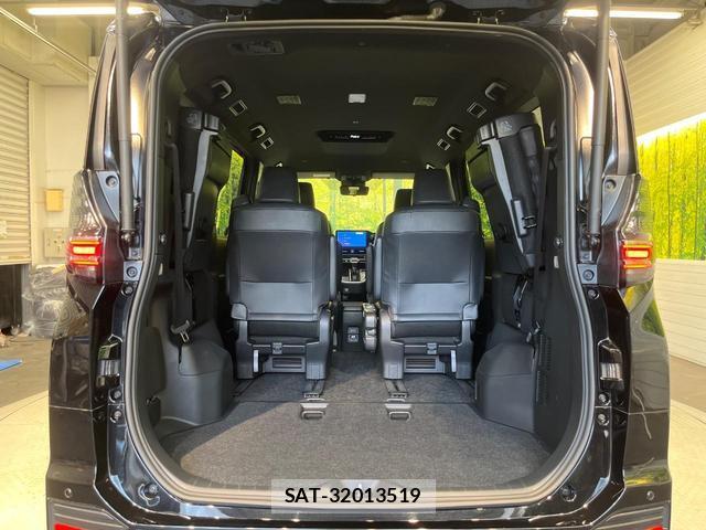 Toyota VOXY 2024-01 8873355-9