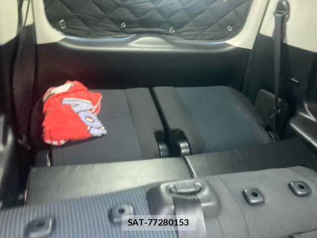 Toyota VOXY 2019-02 8873404-10