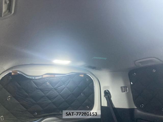 Toyota VOXY 2019-02 8873404-11