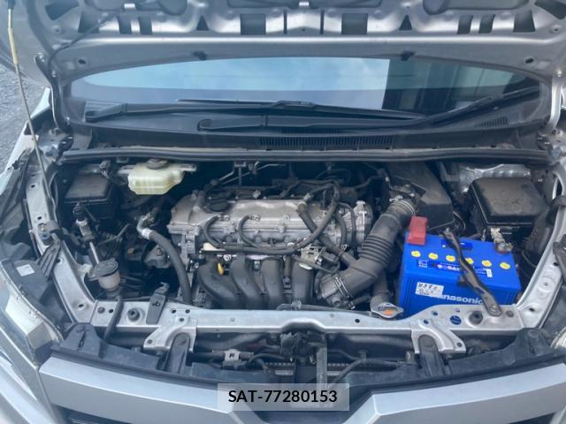 Toyota VOXY 2019-02 8873404-17
