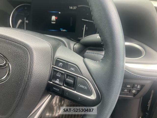 Toyota VOXY 2023-07 8873426-17