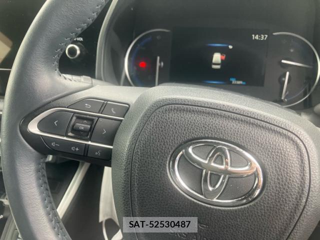 Toyota VOXY 2023-07 8873426-18