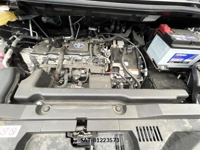 Toyota VOXY 2022-04 8873502-17