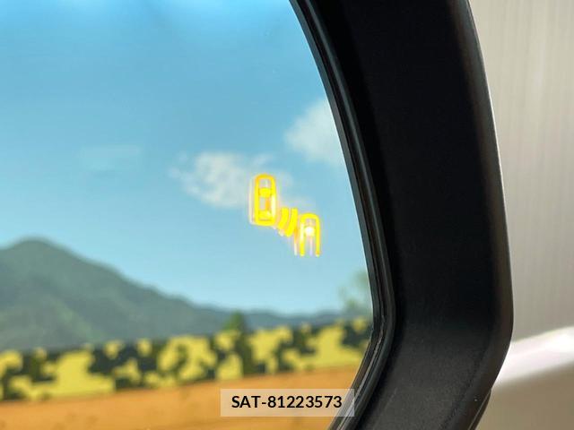 Toyota VOXY 2022-04 8873502-5