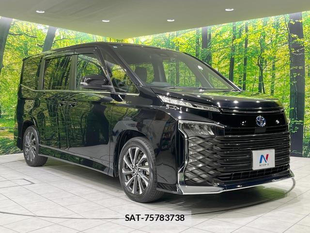Toyota VOXY 2023-02 8873605-15