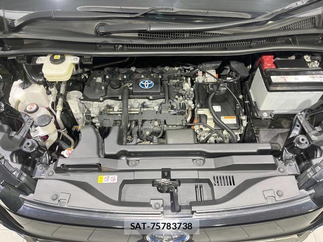 Toyota VOXY 2023-02 8873605-17