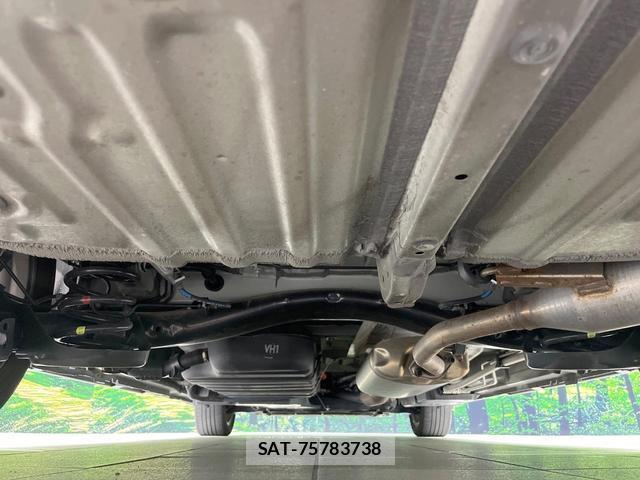 Toyota VOXY 2023-02 8873605-18