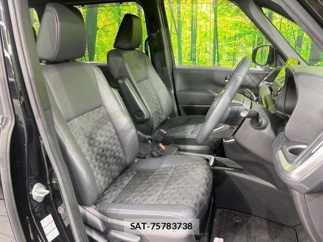 Toyota VOXY 2023-02 8873605-7