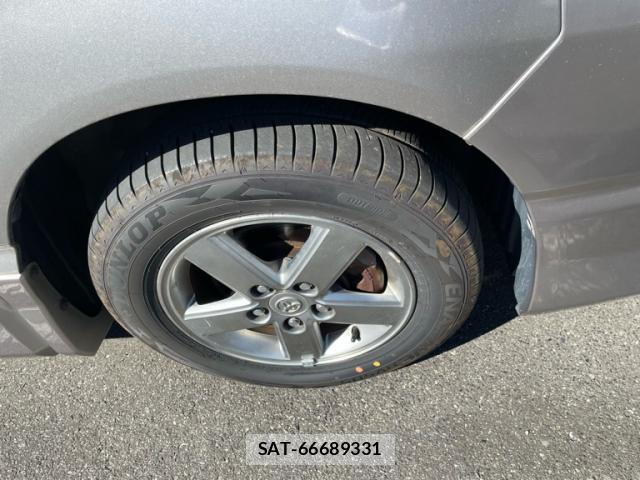Toyota VOXY 2006-08 8873652-19