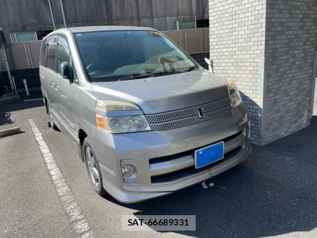 Toyota VOXY 2006-08 8873652-2