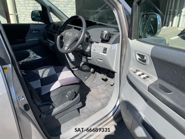 Toyota VOXY 2006-08 8873652-4