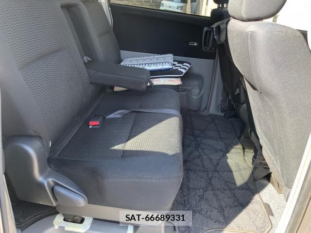Toyota VOXY 2006-08 8873652-9
