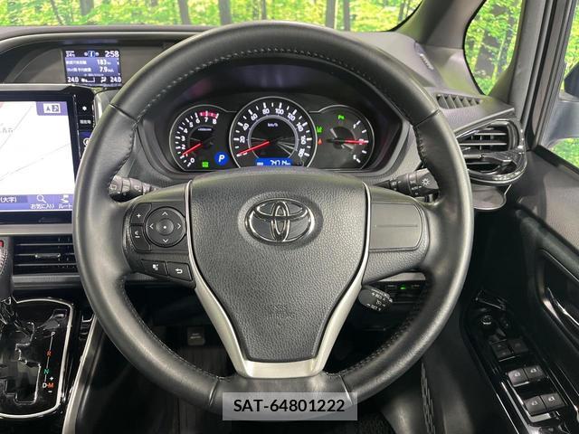 Toyota VOXY 2020-04 8873678-11
