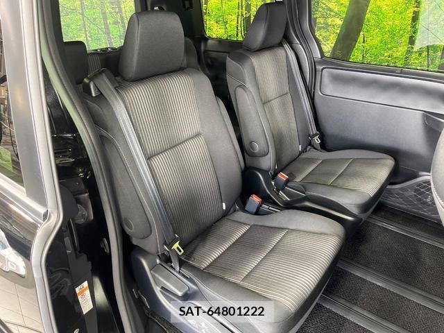 Toyota VOXY 2020-04 8873678-8