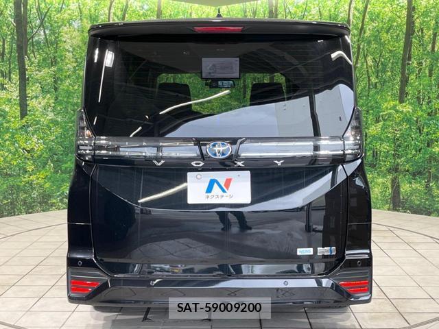 Toyota VOXY 2024-06 8873689-15
