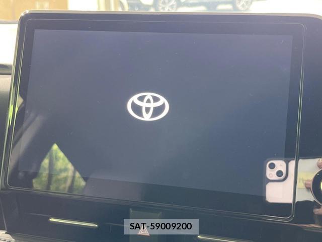 Toyota VOXY 2024-06 8873689-3