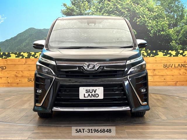 Toyota VOXY 2019-09 8873716-14