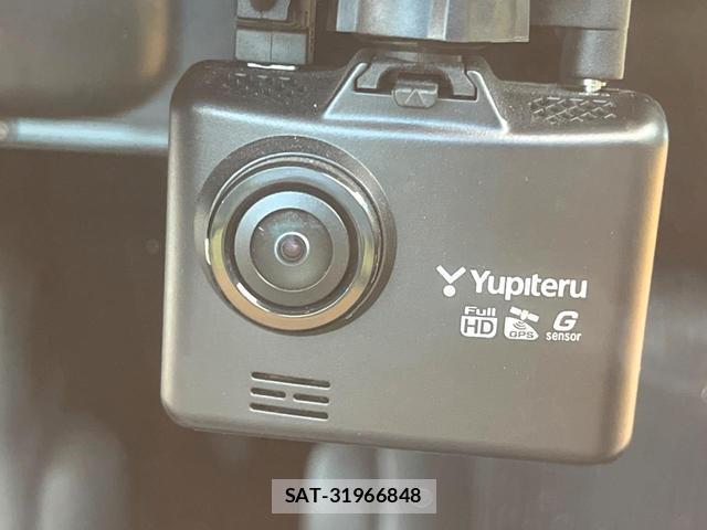 Toyota VOXY 2019-09 8873716-4