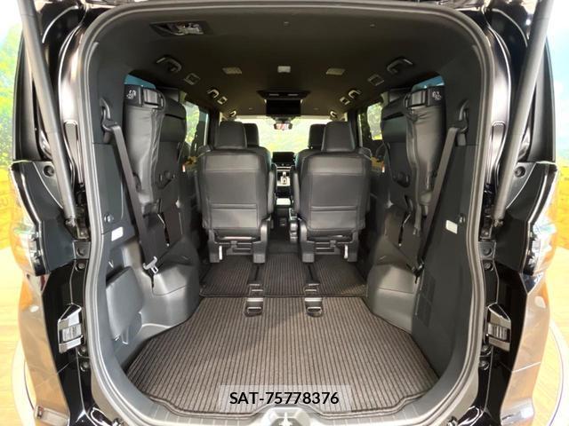Toyota VOXY 2025-12 8873724-10