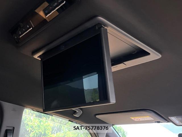 Toyota VOXY 2025-12 8873724-4