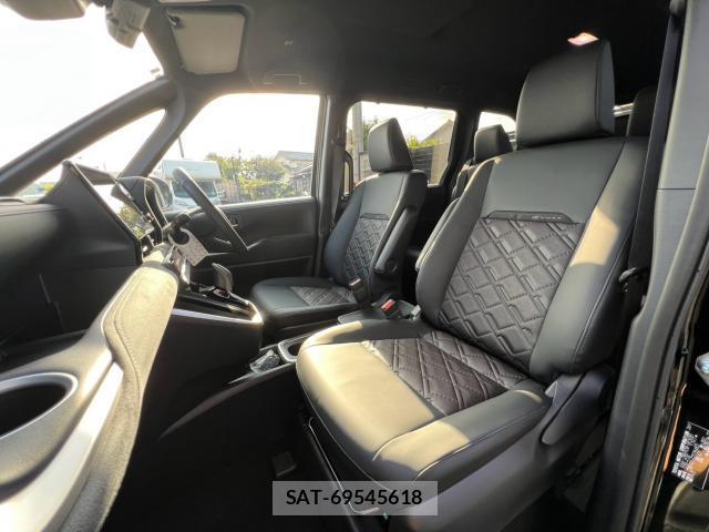 Toyota VOXY 2026-08 8873933-13