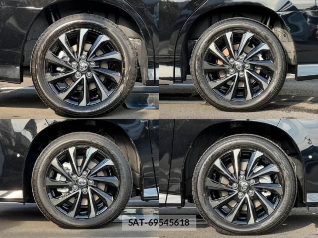 Toyota VOXY 2026-08 8873933-17