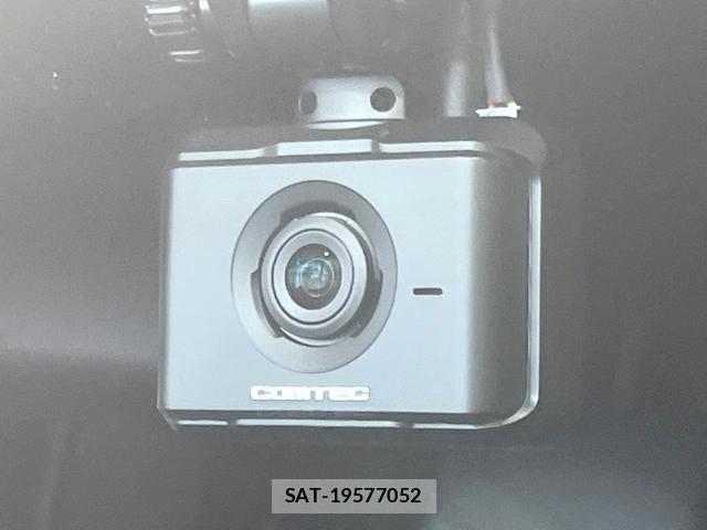 Toyota VOXY 2023-10 8873951-6