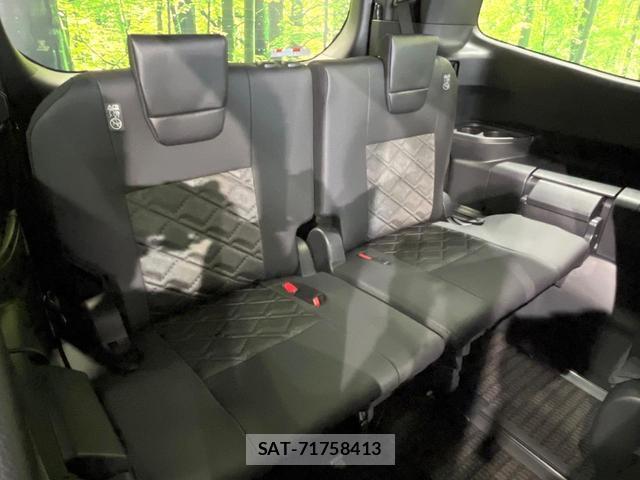 Toyota VOXY 2026-06 8874079-10