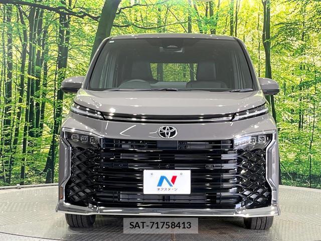 Toyota VOXY 2026-06 8874079-15