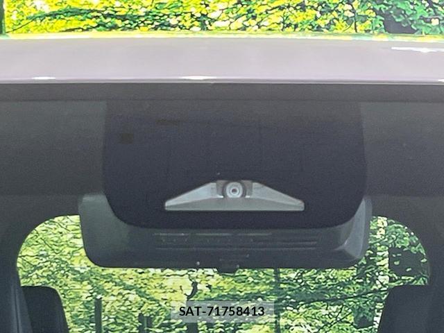 Toyota VOXY 2026-06 8874079-2