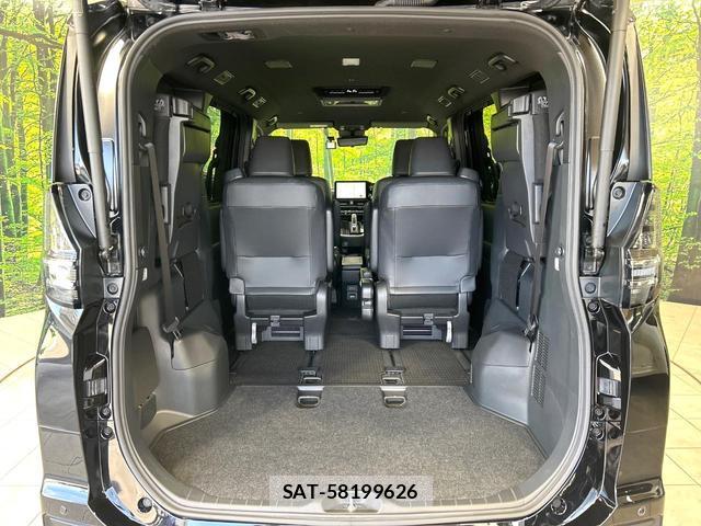 Toyota VOXY 2024-08 8874120-10