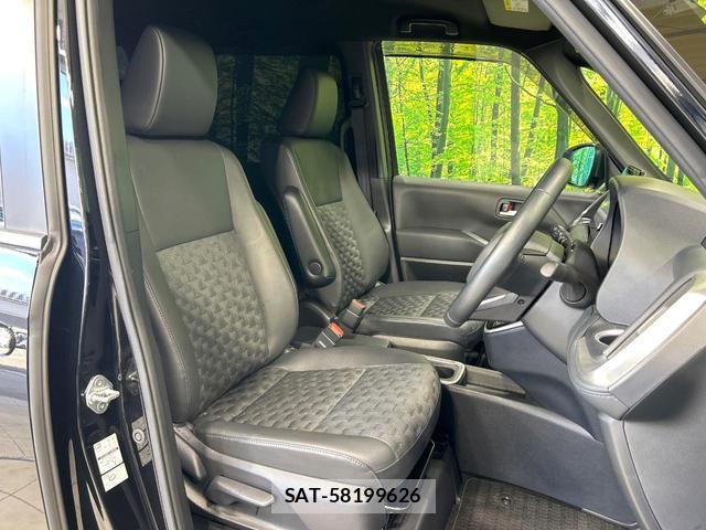 Toyota VOXY 2024-08 8874120-7