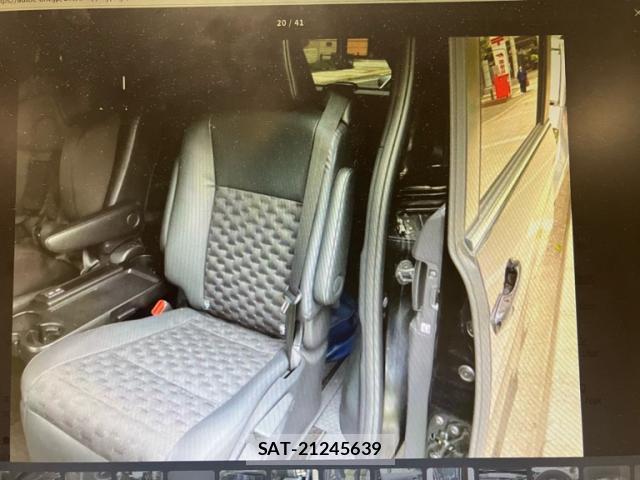 Toyota VOXY 2022-12 8874126-14