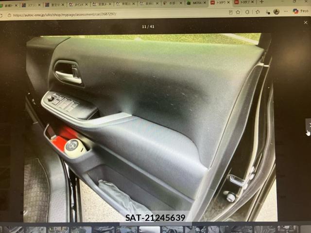 Toyota VOXY 2022-12 8874126-6