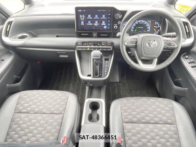 Toyota VOXY 2023-10 8874130-1