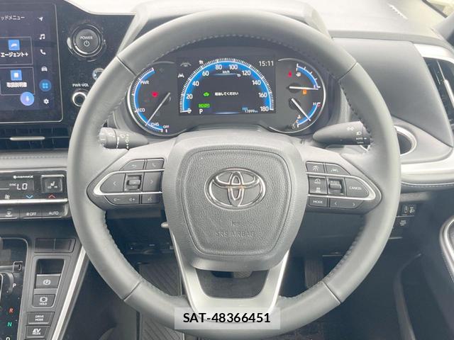 Toyota VOXY 2023-10 8874130-12