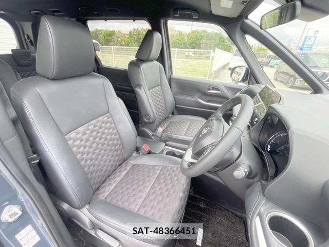 Toyota VOXY 2023-10 8874130-8