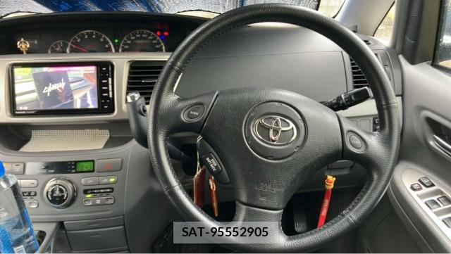 Toyota VOXY 2005-12 8874438-16