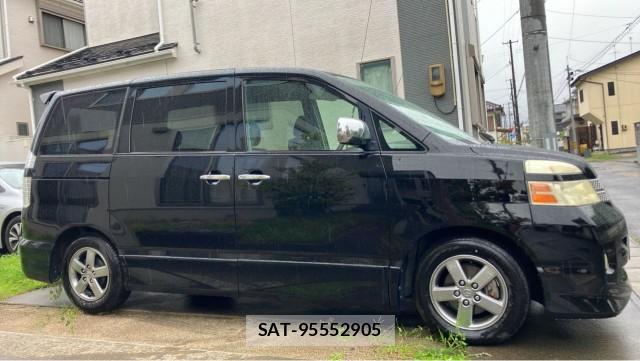 Toyota VOXY 2005-12 8874438-3