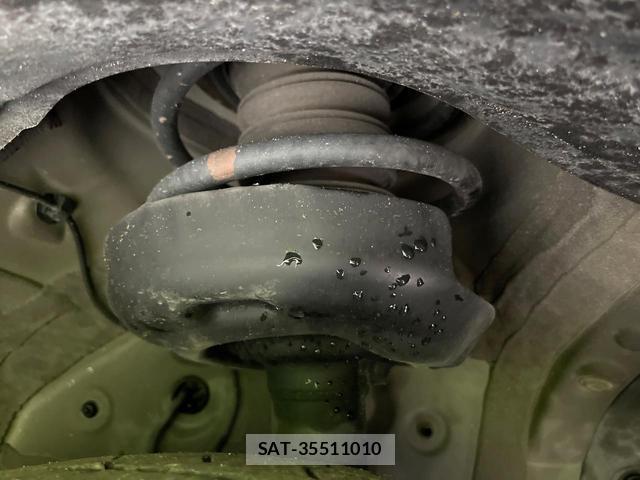 Toyota VOXY 2024-08 8874615-16