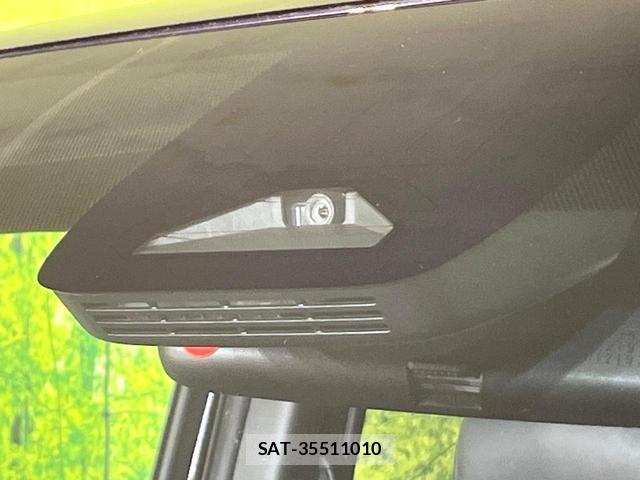 Toyota VOXY 2024-08 8874615-3